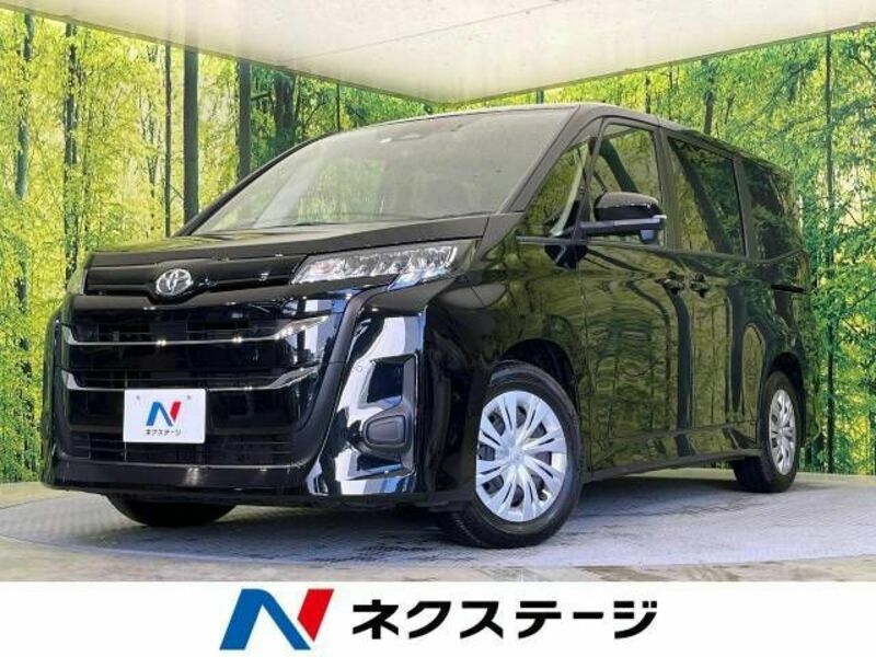 TOYOTA　NOAH