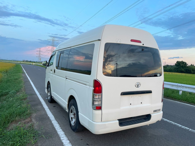 HIACE VAN-12