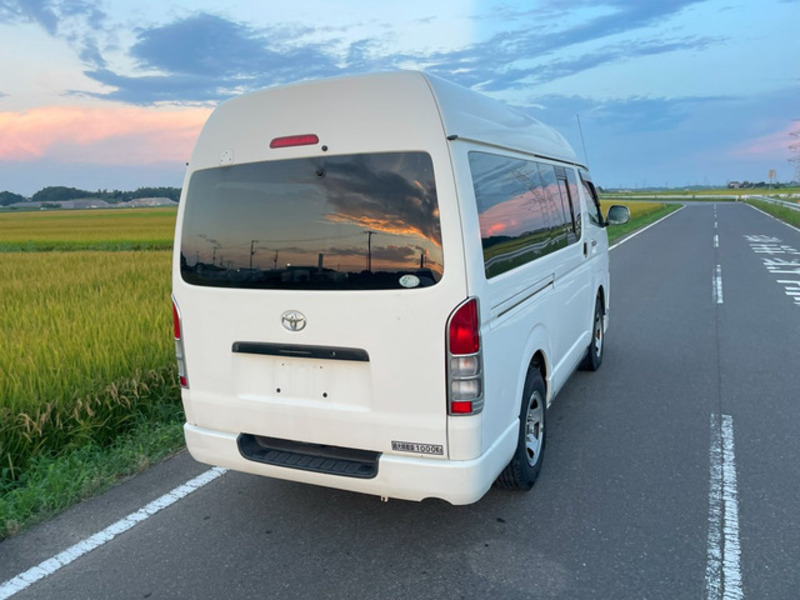 HIACE VAN-14