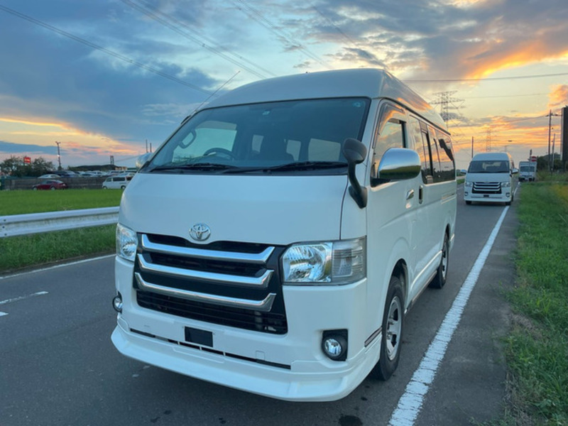 HIACE VAN-9