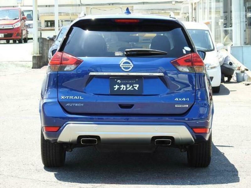 X-TRAIL