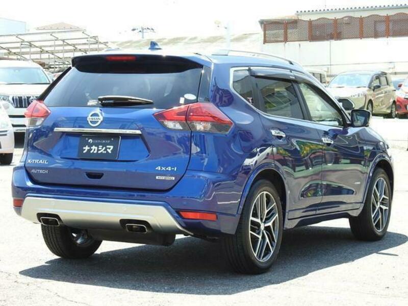 X-TRAIL