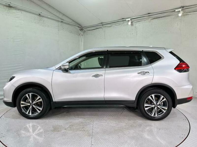 X-TRAIL-8