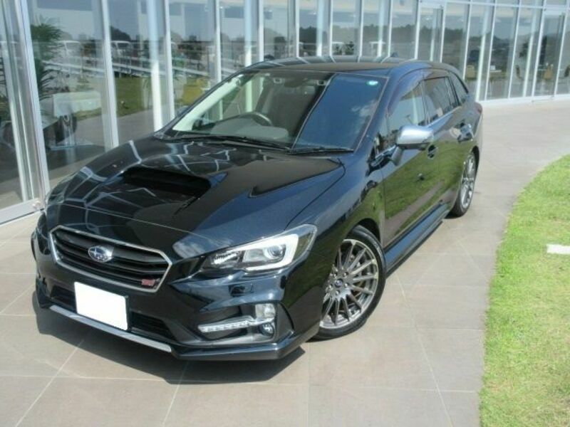 SUBARU　LEVORG