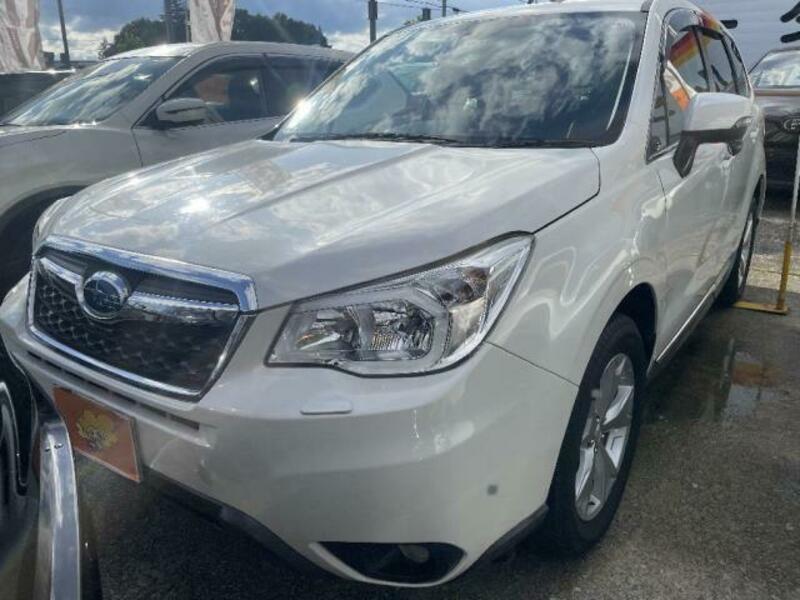 SUBARU　FORESTER