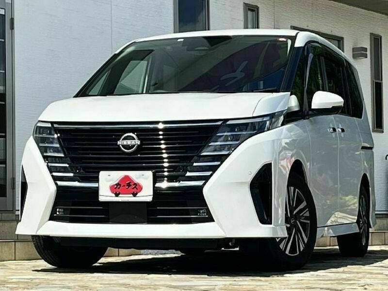 NISSAN　SERENA