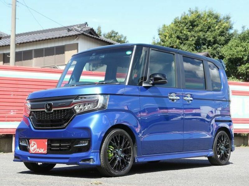 HONDA　N BOX CUSTOM