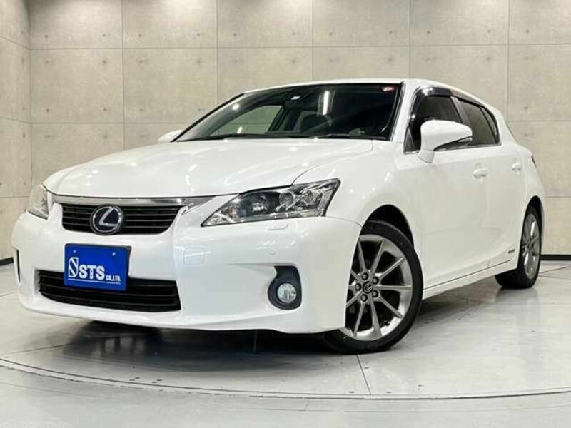 LEXUS　CT