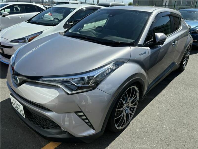 TOYOTA　C-HR