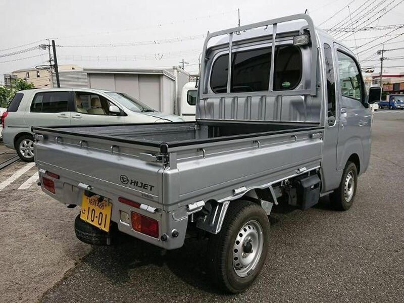 HIJET TRUCK-1