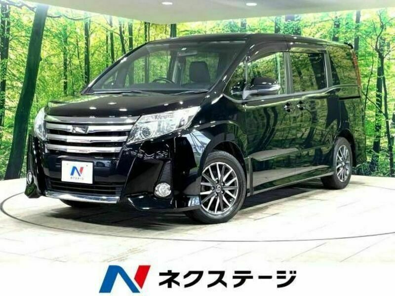 TOYOTA　NOAH