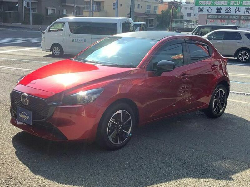 MAZDA2-1