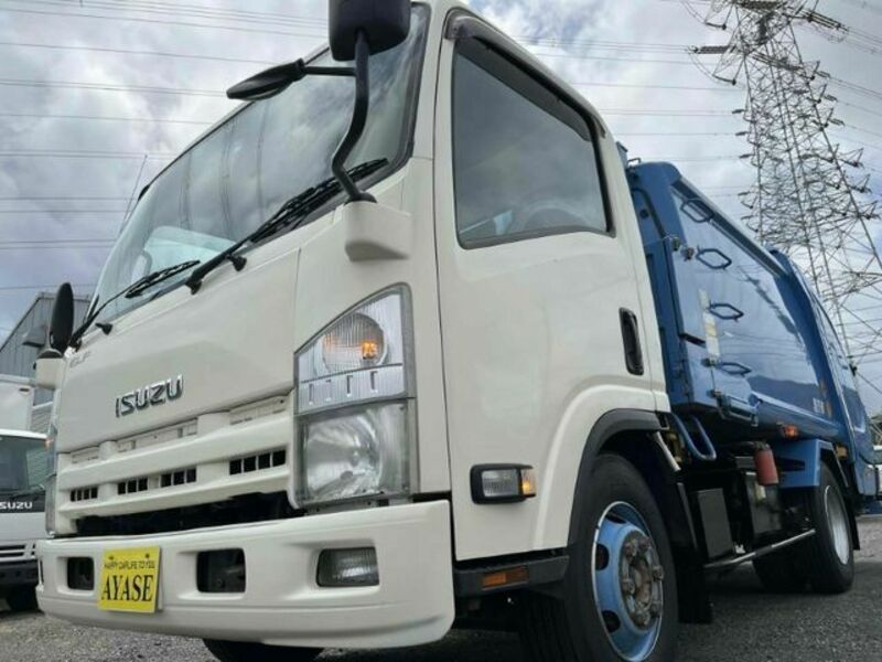 ISUZU　ELF