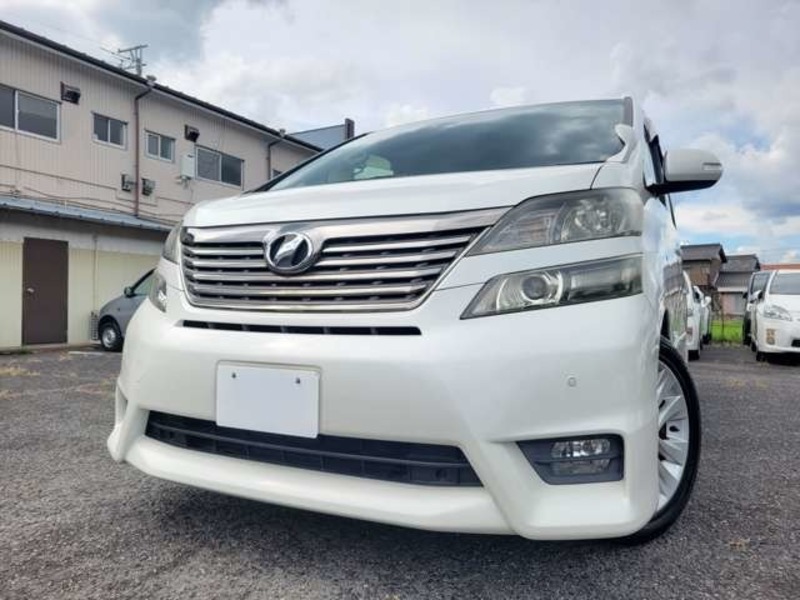 TOYOTA　VELLFIRE