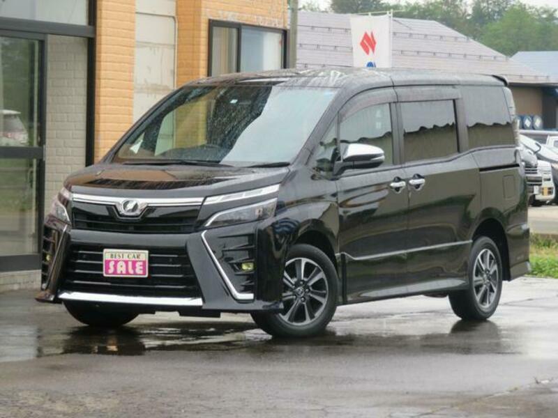 TOYOTA　VOXY