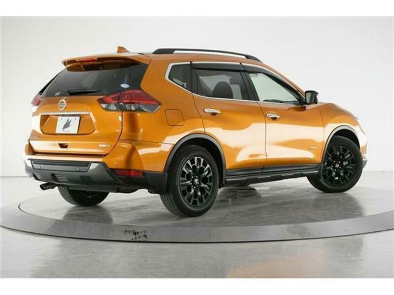 X-TRAIL-1