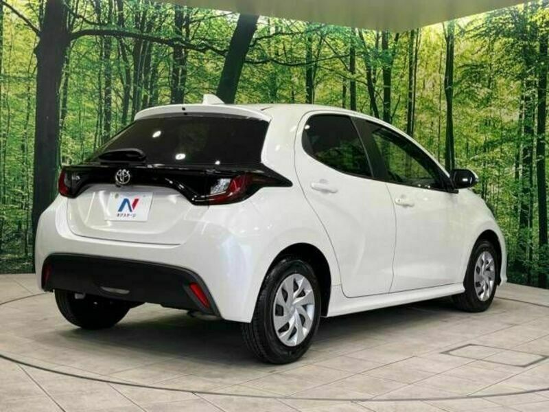 YARIS-17