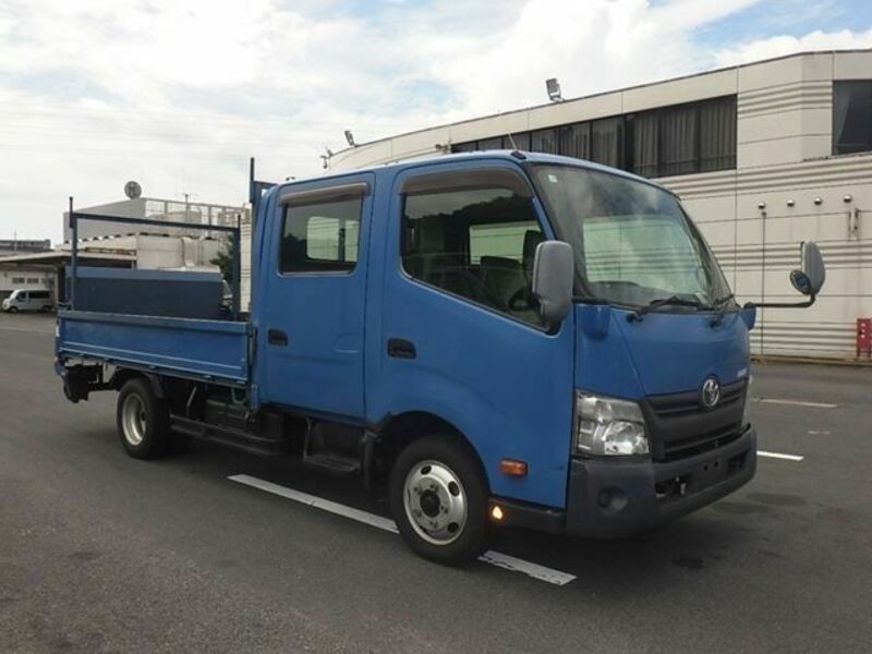 TOYOTA　DYNA