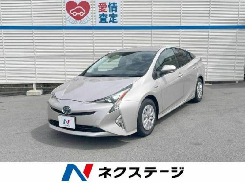 TOYOTA　PRIUS