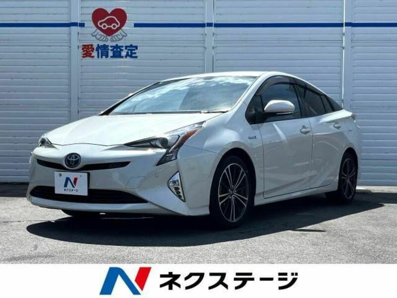 TOYOTA　PRIUS