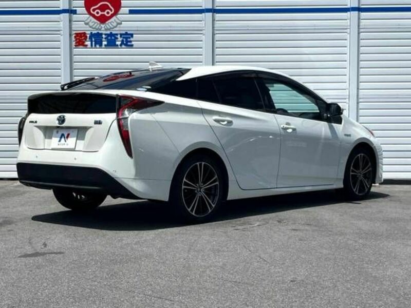 PRIUS-18