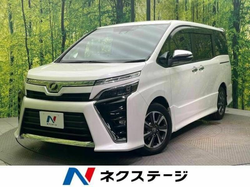 TOYOTA　VOXY