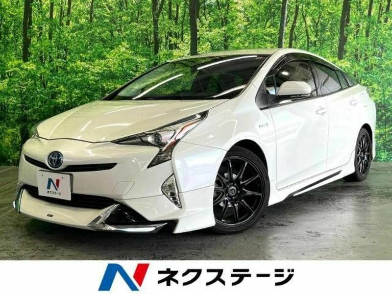 TOYOTA　PRIUS