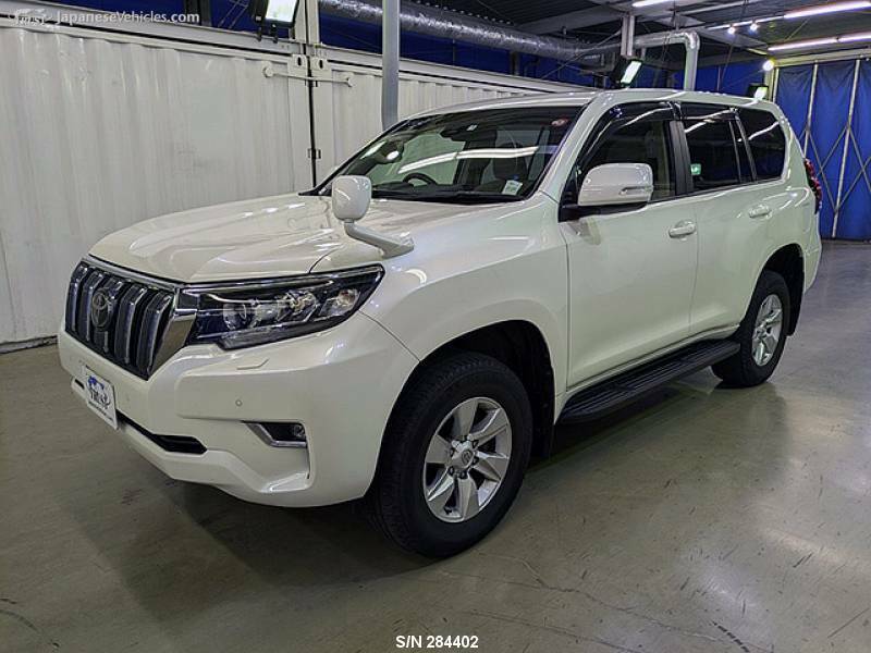 TOYOTA　LAND CRUISER PRADO