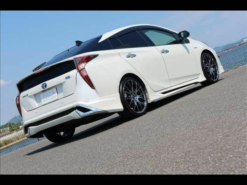 PRIUS-7