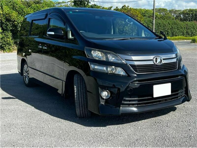 TOYOTA　VELLFIRE