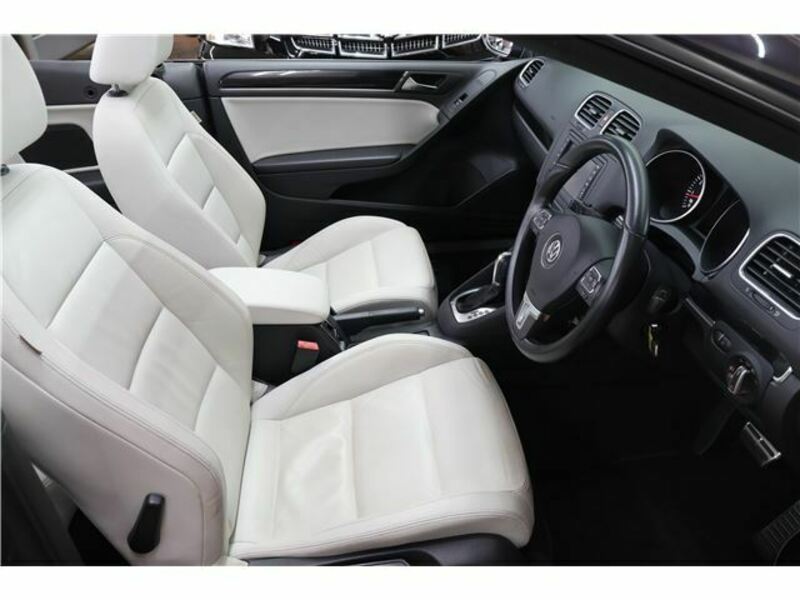 GOLF CABRIOLET-16