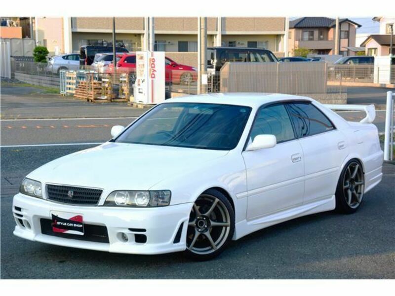 TOYOTA　CHASER