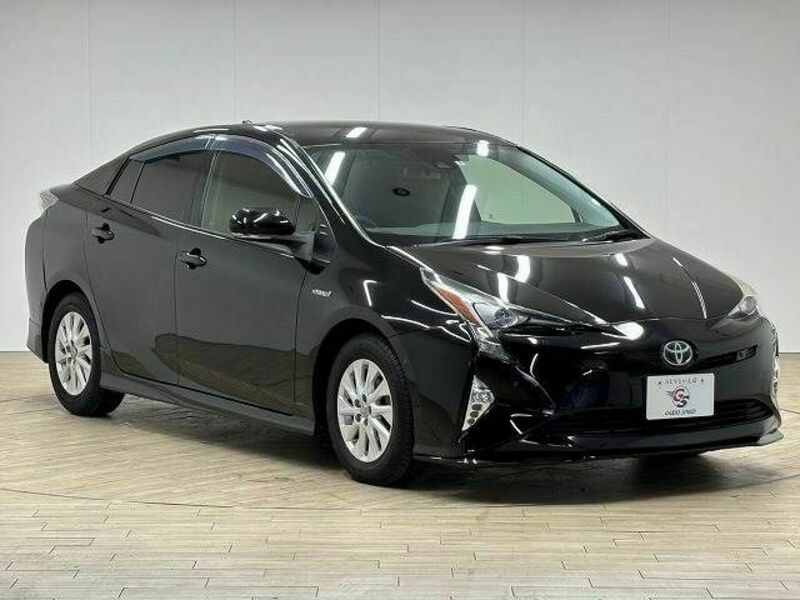 PRIUS-13