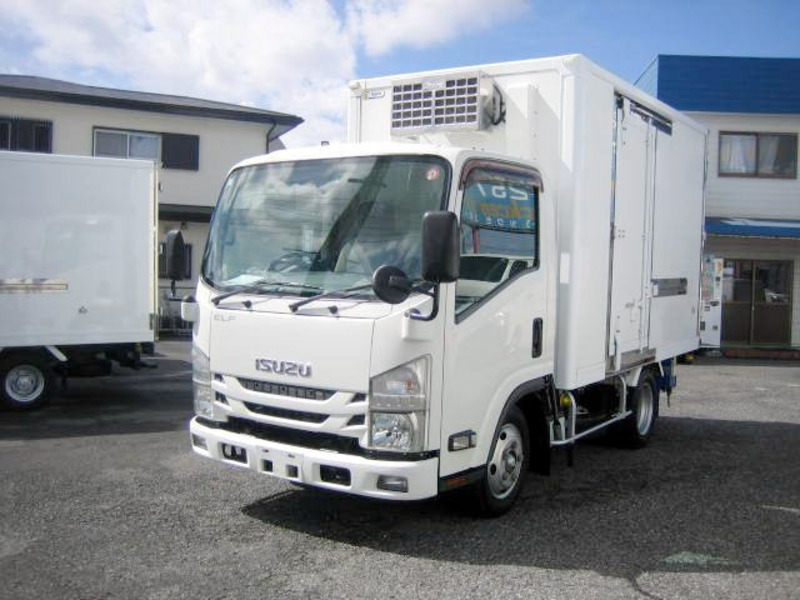 ISUZU　ELF