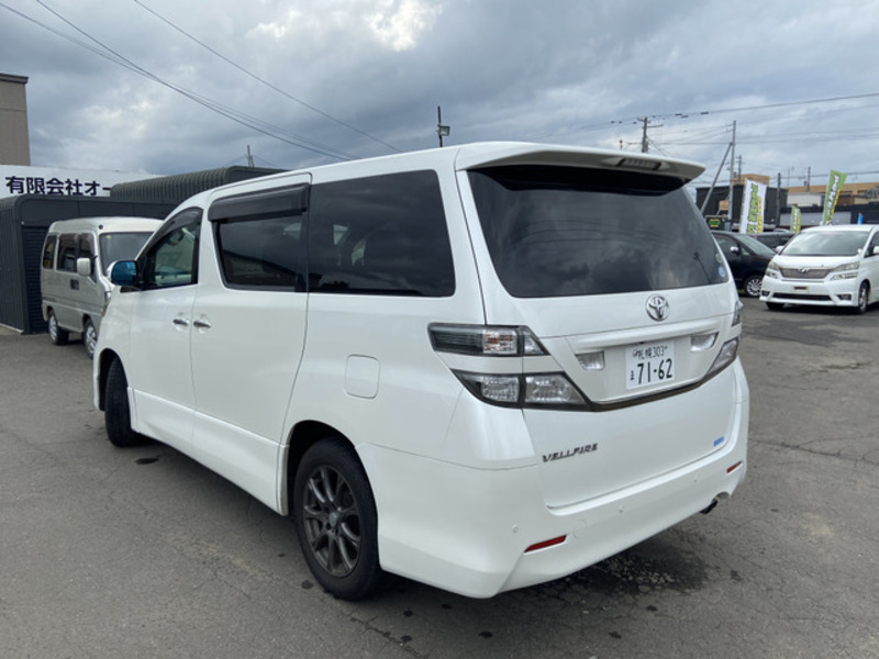 VELLFIRE-9