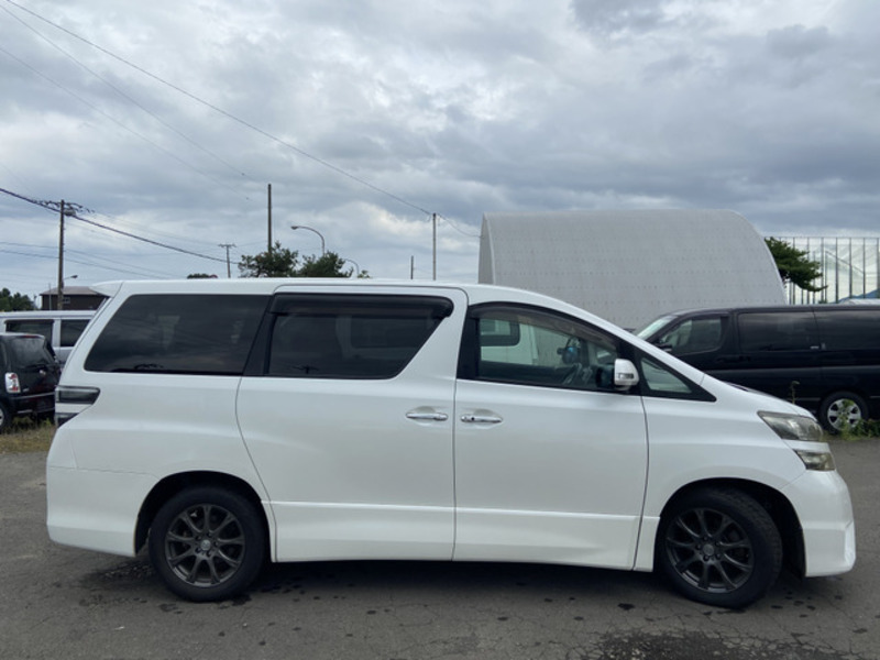 VELLFIRE-6