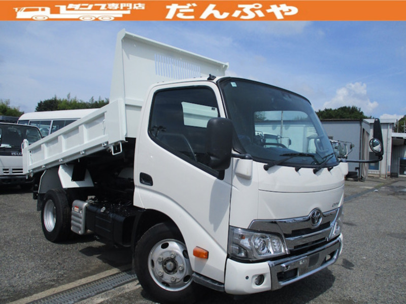 TOYOTA　DYNA