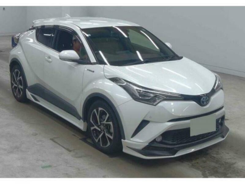 TOYOTA　C-HR