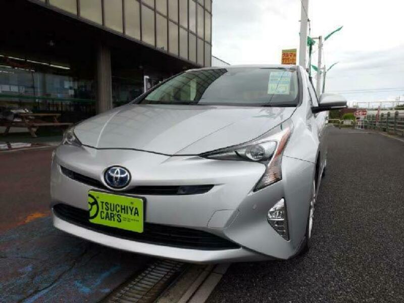 TOYOTA　PRIUS