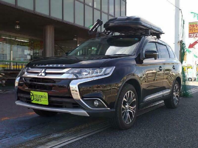 MITSUBISHI　OUTLANDER