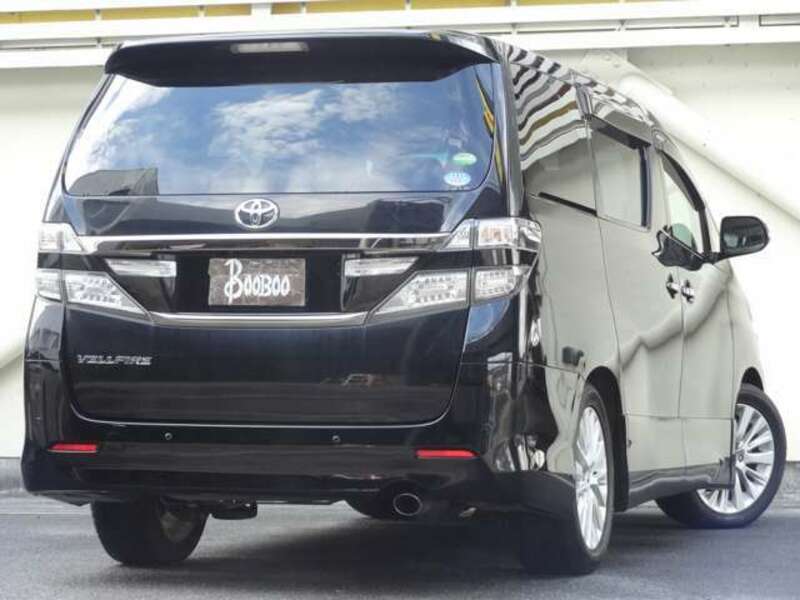 VELLFIRE-1