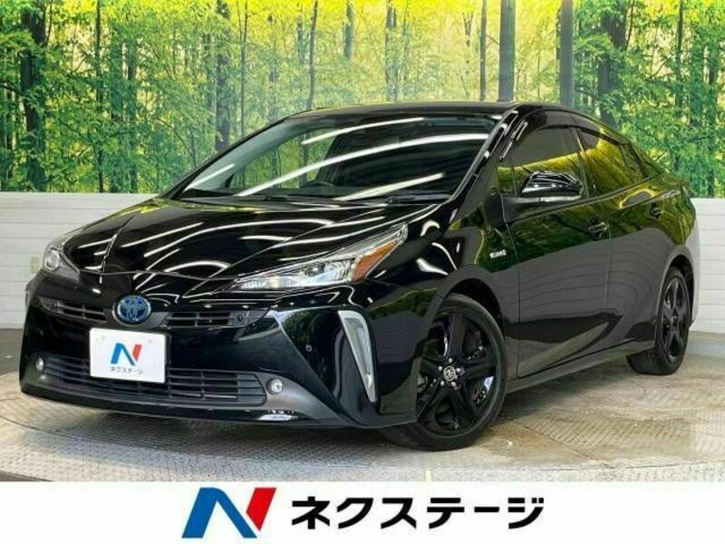 TOYOTA　PRIUS