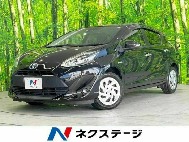 TOYOTA　AQUA