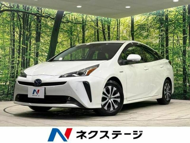 TOYOTA　PRIUS