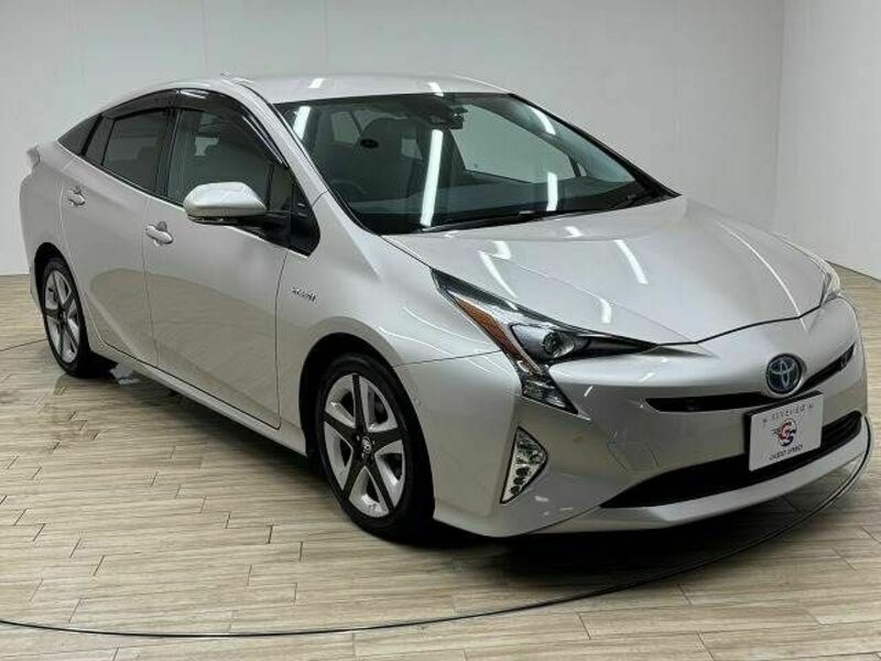 PRIUS-13