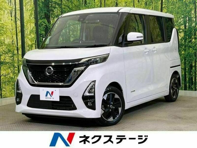 NISSAN　ROOX