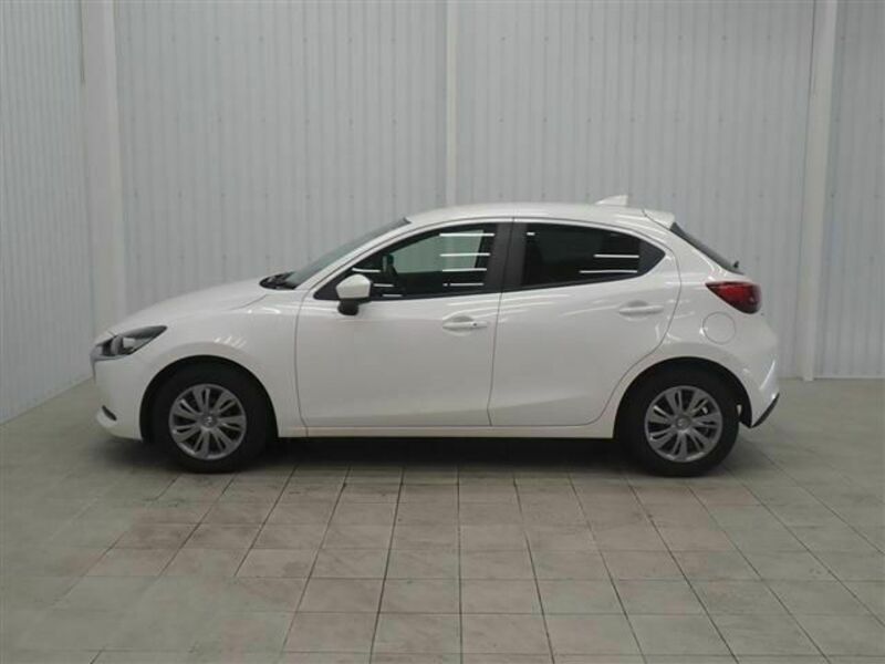 MAZDA2-28