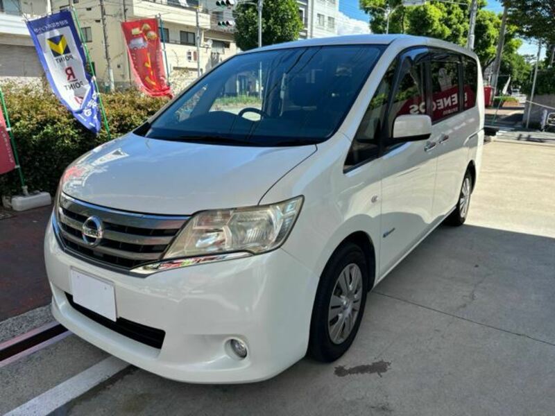 NISSAN　SERENA