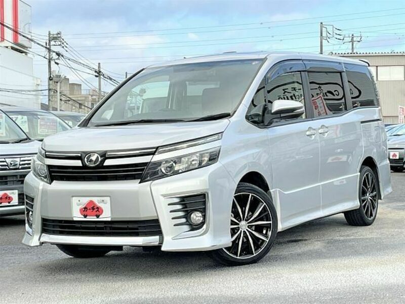 TOYOTA　VOXY