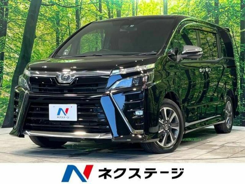 TOYOTA　VOXY